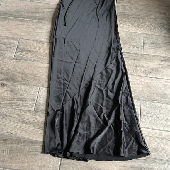 Rumer iluka cowl gown - Picture 2 of 5